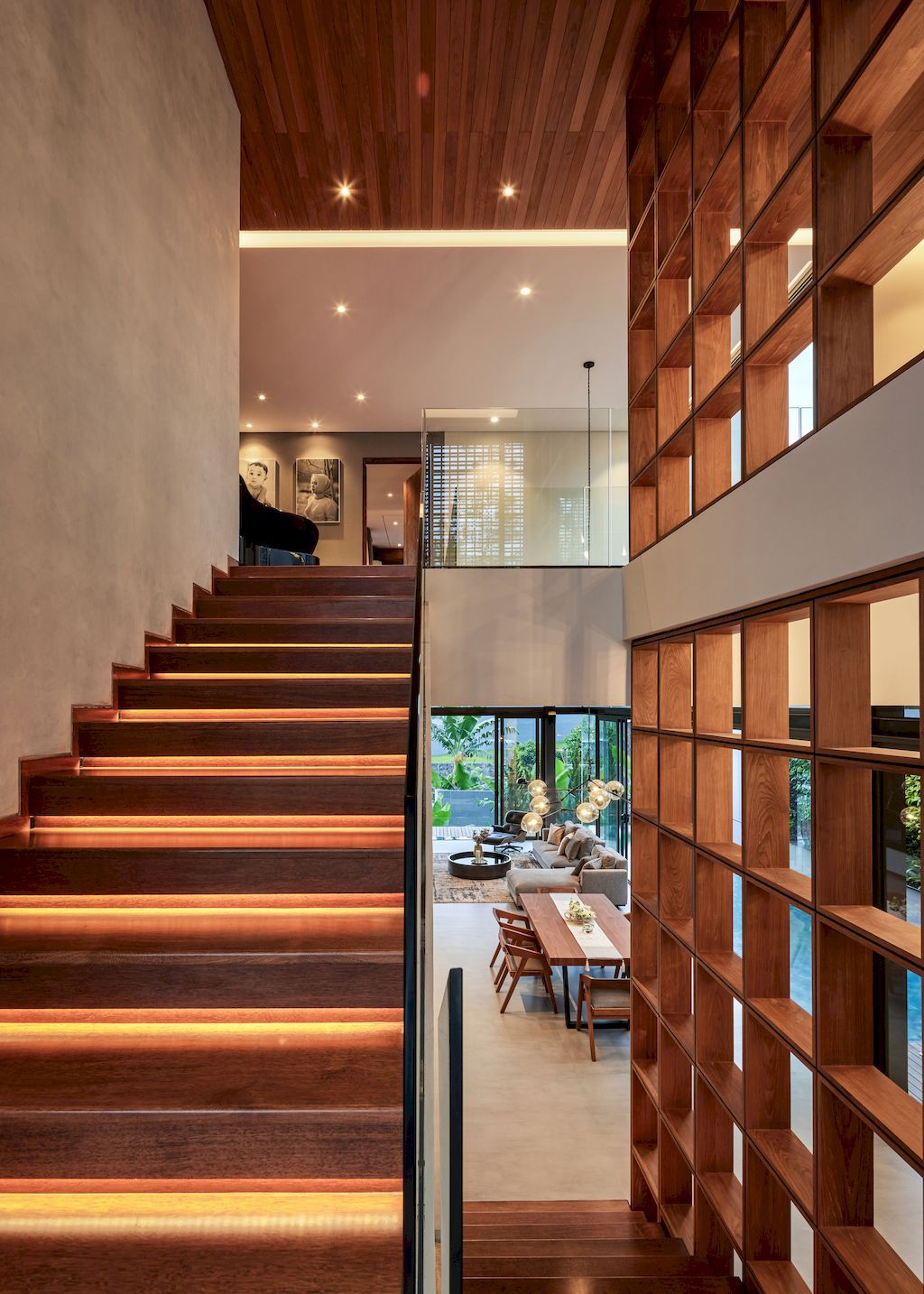 SS House with Semi resort Concept for Weekend Retreat by Rakta Studio 19
