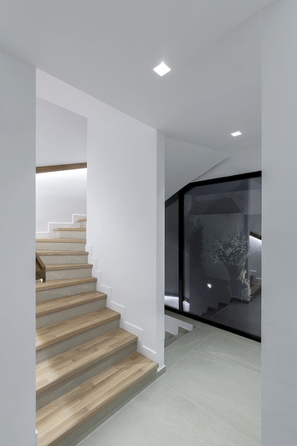 The Nidus Passive House in Greece by Gonzalez Malama Architects 38