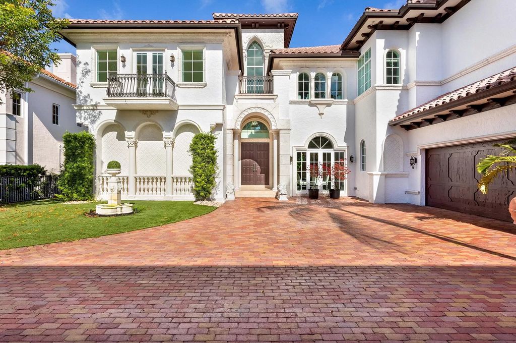 The Estate in Delray Beach, an architectural masterpiece on a cul-de-sac street in the sought-after Seagate area maintaining the highest levels is now available for sale. This home located at 1003 Rhodes Villa Ave, Delray Beach, Florida