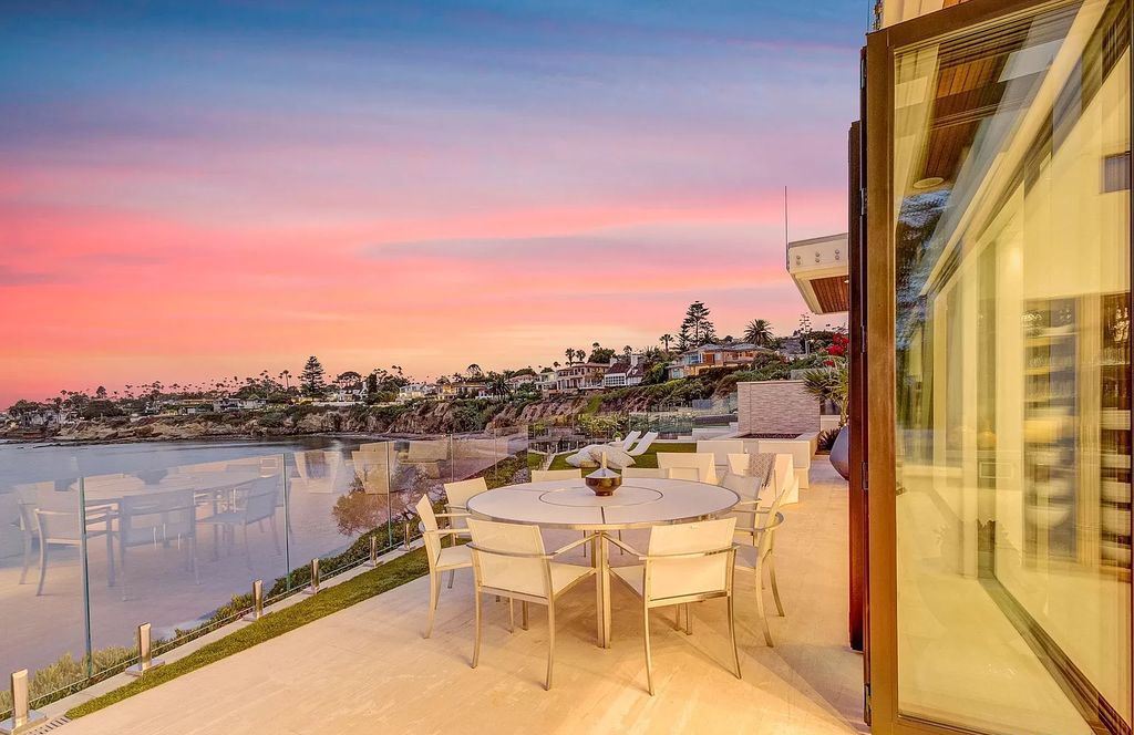 The Home in La Jolla, a undeniable showpiece estate perfectly positioned to enjoy the natural seascape and sea animals and highlights ocean views from every room is now available for sale. This home located at 5740 Dolphin Pl, La Jolla, California