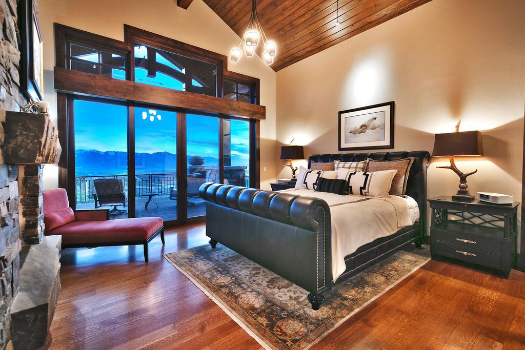 The Home in Park City, a spectacular mountain view residence designed by 4C Design Group and meticulously built by Douglas Knight perfect for parties and family gatherings is now available for sale. This home located at 9021 N Promontory Summit Dr, Park City, Utah
