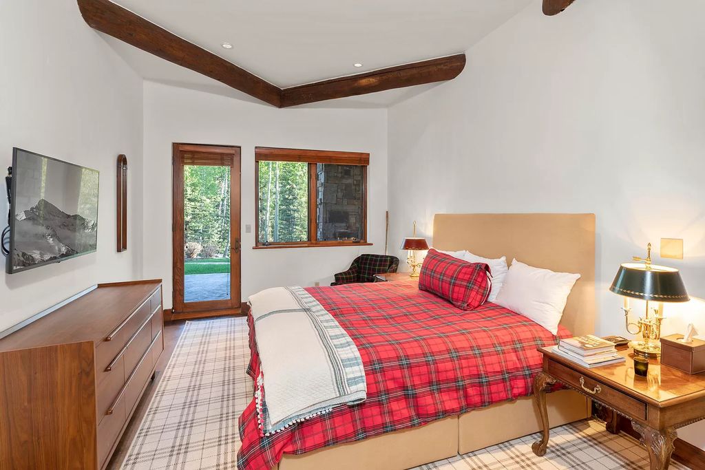 The Home in Mountain Village, an exquisite mountain estate borders the Telluride Ski Area punctuated by fine finishes and excellent craftsmanship is now available for sale. This home located at 118 Prospect Creek Dr, Mountain Village, Colorado