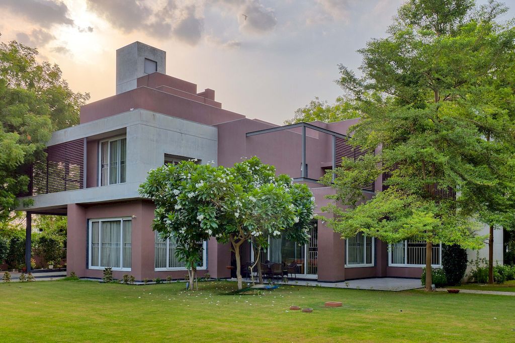 Twin Home with Stunning Open Spaces in India by The Grid Architects 8