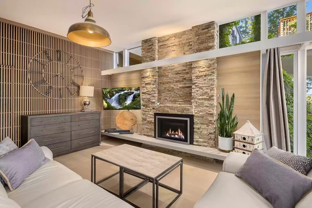 The House in Bainbridge Island is designed as the family home of renowned engineer Jack Christiansen, now available for sale. This home located at 7799 Hansen Road NE, Bainbridge Island, Washington