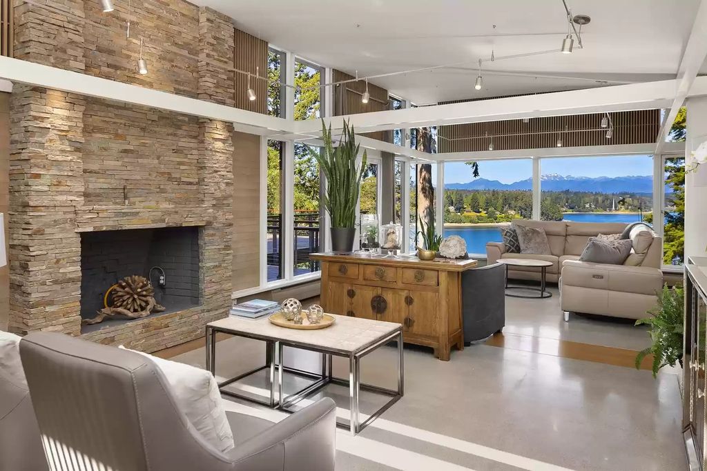 The House in Bainbridge Island is designed as the family home of renowned engineer Jack Christiansen, now available for sale. This home located at 7799 Hansen Road NE, Bainbridge Island, Washington