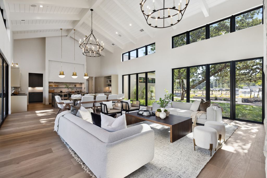 The Home in Sonoma, a beautiful Oak studded parcel with privacy, lush landscaping, in-ground pool, solar, and gated entry is now available for sale. This home located at 21706 Hyde Rd, Sonoma, California
