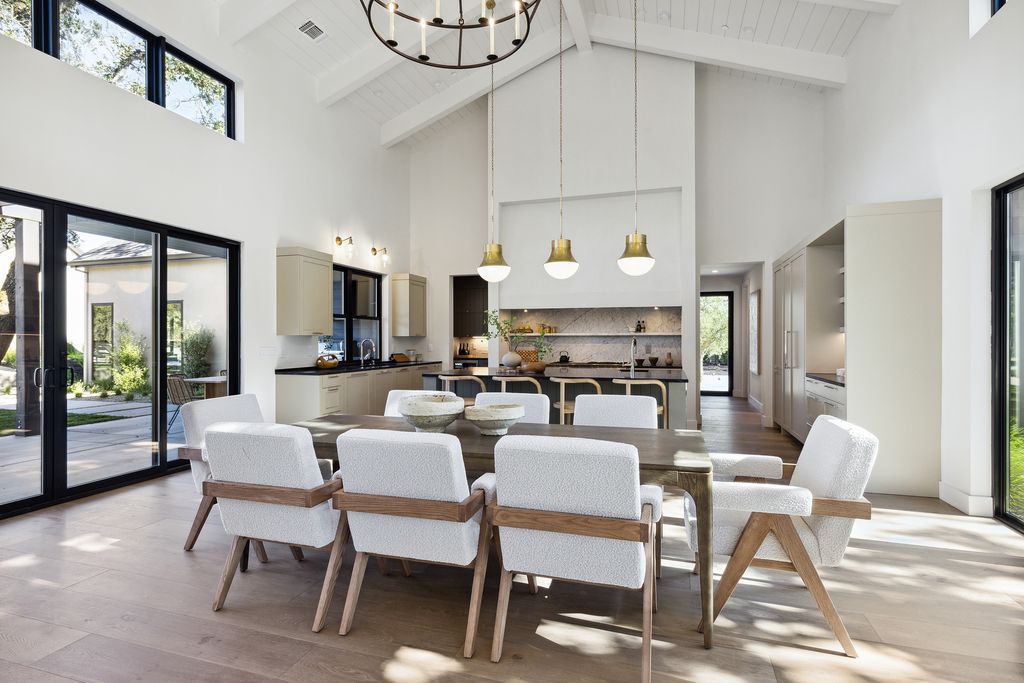 The Home in Sonoma, a beautiful Oak studded parcel with privacy, lush landscaping, in-ground pool, solar, and gated entry is now available for sale. This home located at 21706 Hyde Rd, Sonoma, California