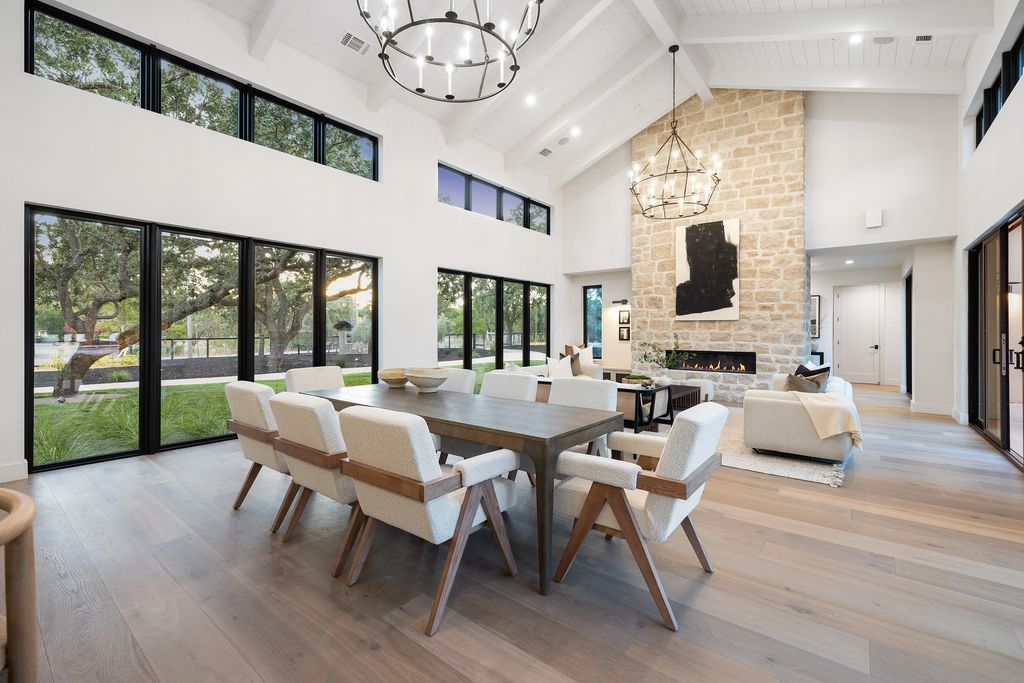 The Home in Sonoma, a beautiful Oak studded parcel with privacy, lush landscaping, in-ground pool, solar, and gated entry is now available for sale. This home located at 21706 Hyde Rd, Sonoma, California
