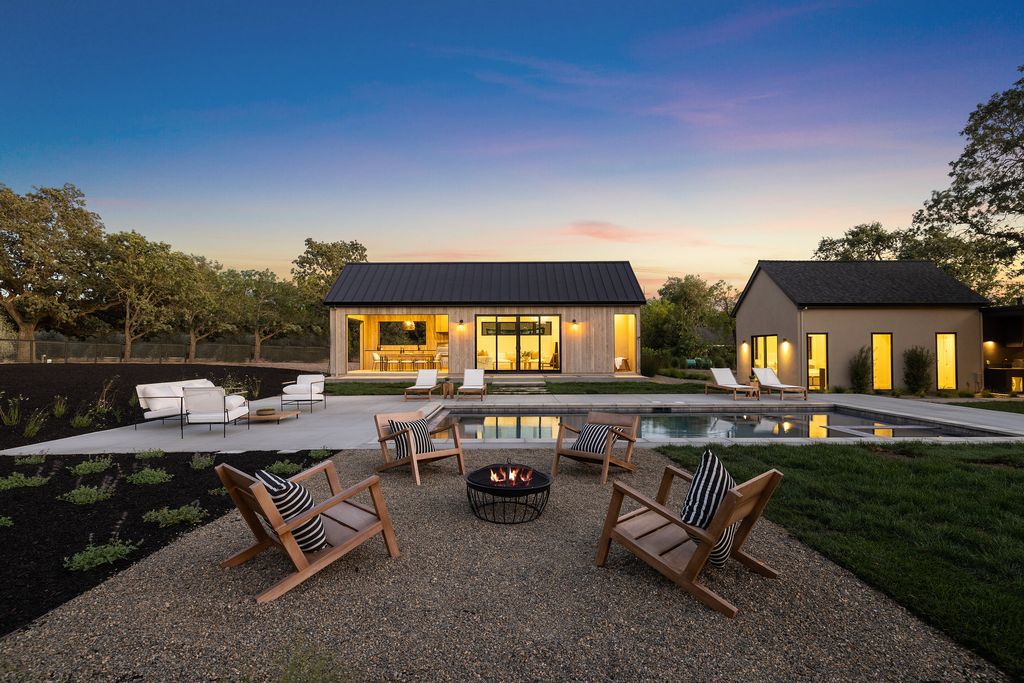 The Home in Sonoma, a beautiful Oak studded parcel with privacy, lush landscaping, in-ground pool, solar, and gated entry is now available for sale. This home located at 21706 Hyde Rd, Sonoma, California