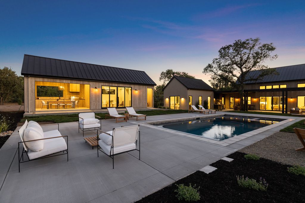 The Home in Sonoma, a beautiful Oak studded parcel with privacy, lush landscaping, in-ground pool, solar, and gated entry is now available for sale. This home located at 21706 Hyde Rd, Sonoma, California