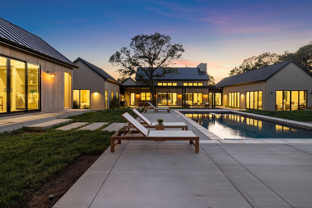 The Home in Sonoma, a beautiful Oak studded parcel with privacy, lush landscaping, in-ground pool, solar, and gated entry is now available for sale. This home located at 21706 Hyde Rd, Sonoma, California