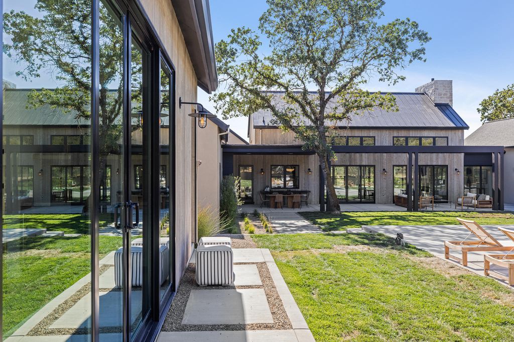 The Home in Sonoma, a beautiful Oak studded parcel with privacy, lush landscaping, in-ground pool, solar, and gated entry is now available for sale. This home located at 21706 Hyde Rd, Sonoma, California