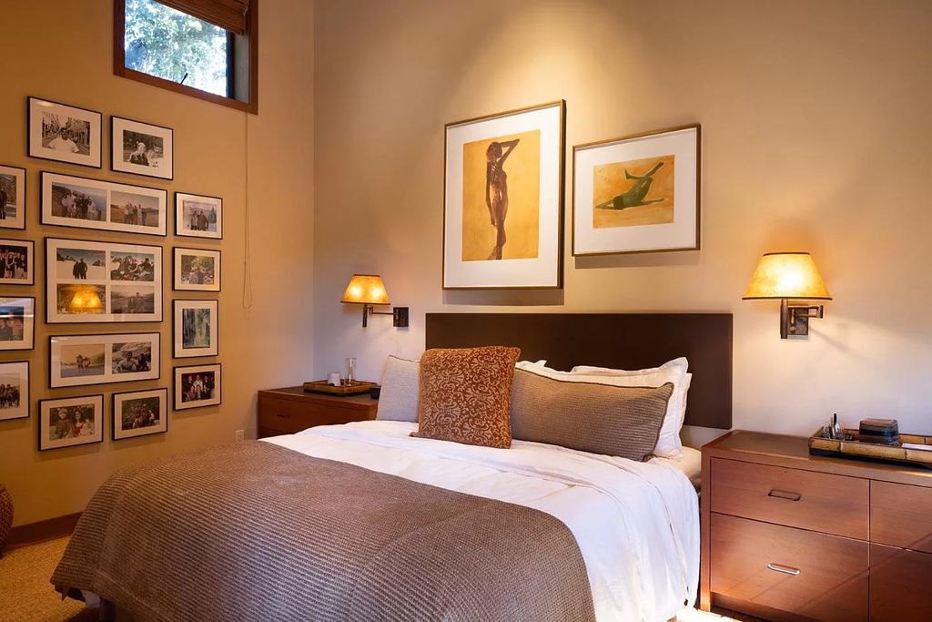 The Home in Carmel Valley, a modern compound designed by David Allen Smith with organic materials throughout, massive glass windows, and a voluminous interior is now available for sale. This home located at 49 Encina Dr, Carmel Valley, California