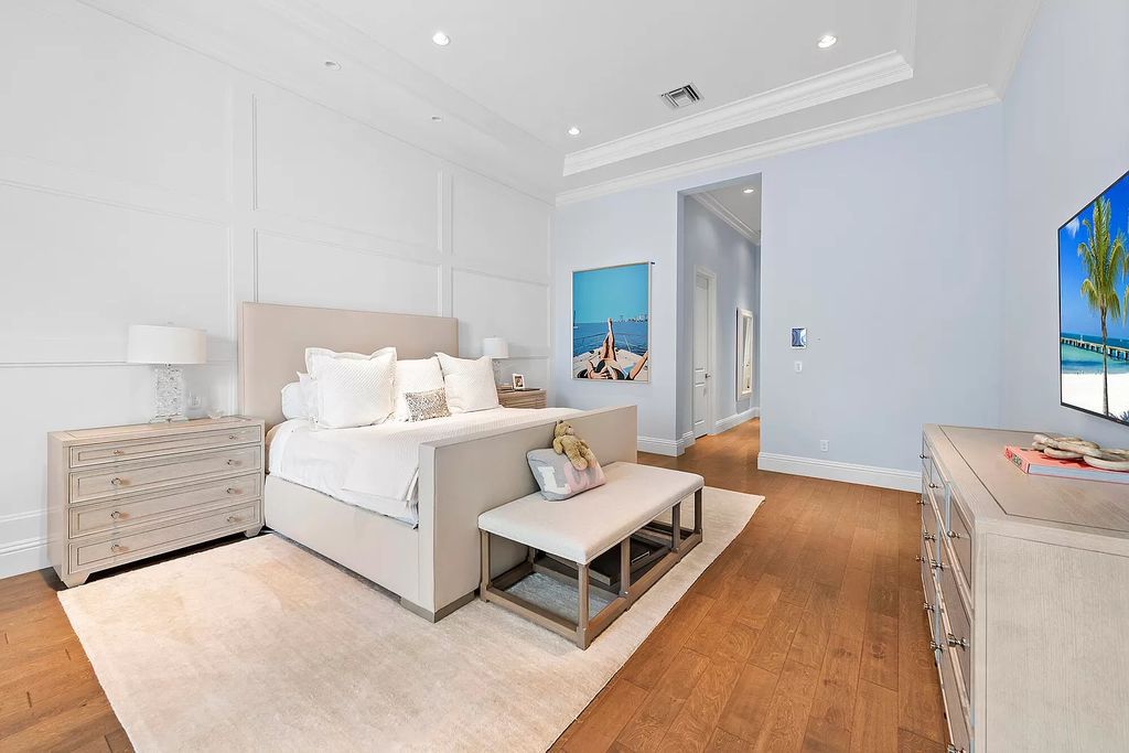 The Home in Boca Raton, a an impressive two-story residence masterfully designed for luxurious living and gracious entertaining on an oversized waterfront lot within the highly desirable community of Royal Palm Polo is now available for sale. This home located at 7305 NW 27th Ave, Boca Raton, Florida