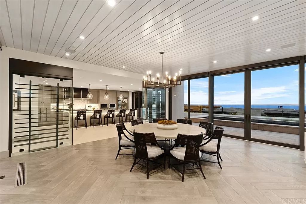 The Home in Dana Point, a contemporary masterpiece behind the guarded gates of The Strand at Headlands has a gorgeous backyard with panoramic Pacific views is now available for sale. This home located at 5 Pacific Ridge Pl, Dana Point, California