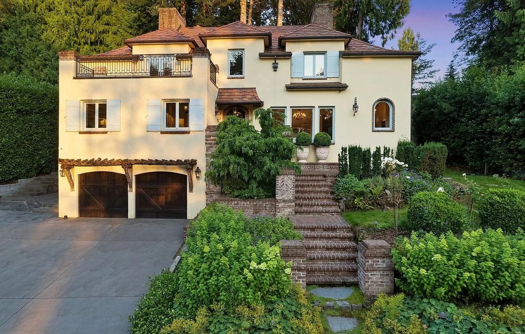 The Estate in Lake Oswego is a luxurious home where every feature and finish is made to perfection now available for sale. This home located at 929 Cumberland Rd, Lake Oswego, Oregon; offering 05 bedrooms and 07 bathrooms with 5,095 square feet of living spaces.