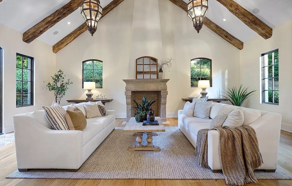 The Estate in Lake Oswego is a luxurious home where every feature and finish is made to perfection now available for sale. This home located at 929 Cumberland Rd, Lake Oswego, Oregon; offering 05 bedrooms and 07 bathrooms with 5,095 square feet of living spaces.
