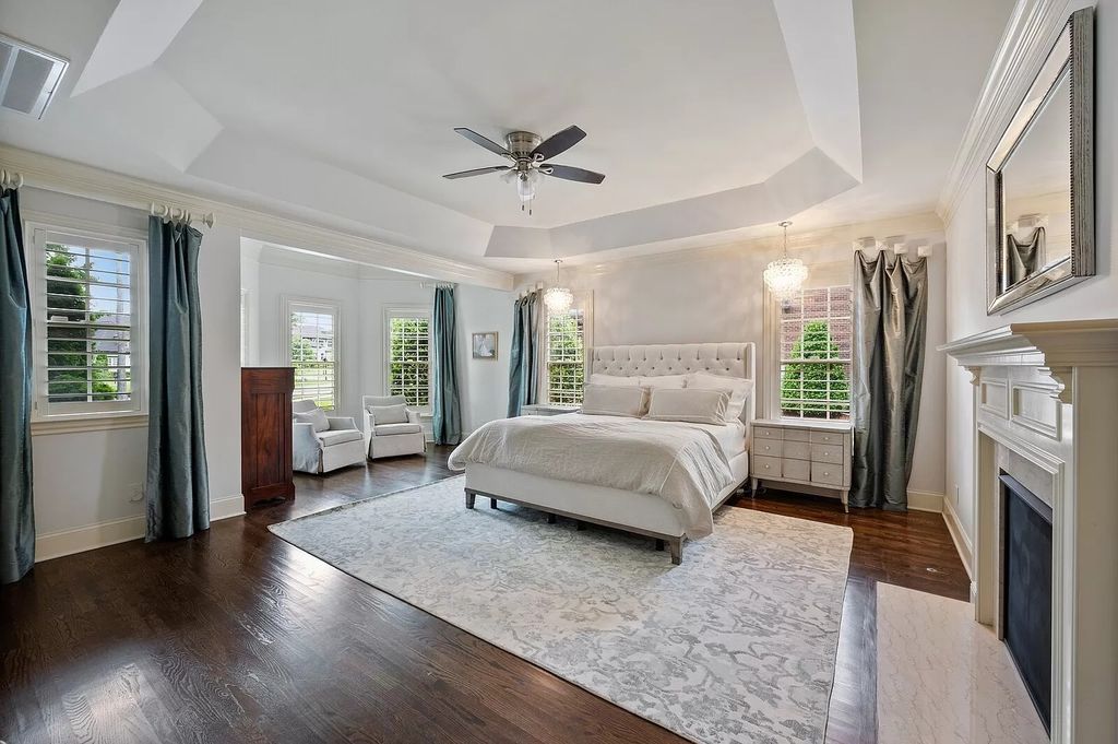 The Estate in Brentwood is a luxurious home located in an amazing location for a perfect entertaining now available for sale. This home located at 1810 Morgan Farms Way, Brentwood, Tennessee; offering 05 bedrooms and 06 bathrooms with 6,086 square feet of living spaces.