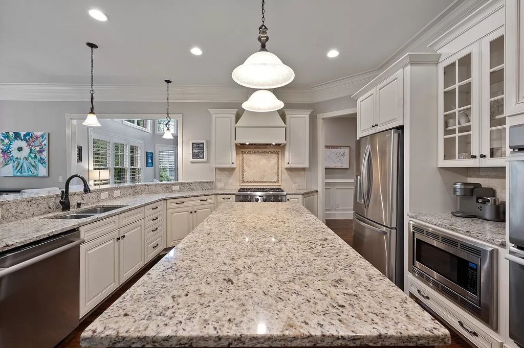 The Estate in Brentwood is a luxurious home located in an amazing location for a perfect entertaining now available for sale. This home located at 1810 Morgan Farms Way, Brentwood, Tennessee; offering 05 bedrooms and 06 bathrooms with 6,086 square feet of living spaces.
