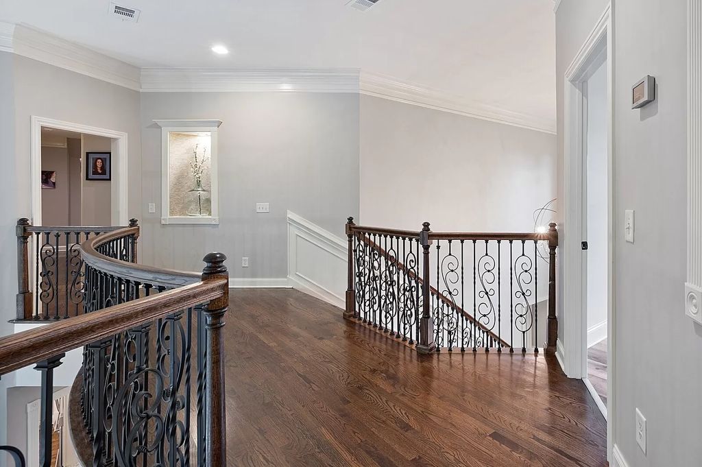 The Estate in Brentwood is a luxurious home located in an amazing location for a perfect entertaining now available for sale. This home located at 1810 Morgan Farms Way, Brentwood, Tennessee; offering 05 bedrooms and 06 bathrooms with 6,086 square feet of living spaces.