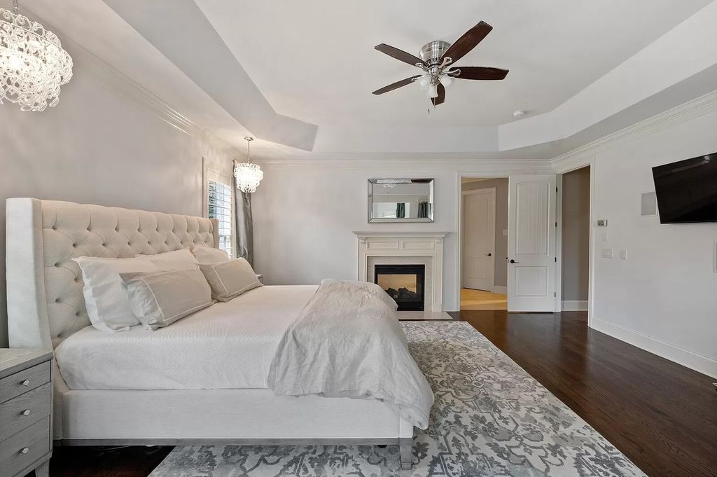 The Estate in Brentwood is a luxurious home located in an amazing location for a perfect entertaining now available for sale. This home located at 1810 Morgan Farms Way, Brentwood, Tennessee; offering 05 bedrooms and 06 bathrooms with 6,086 square feet of living spaces.