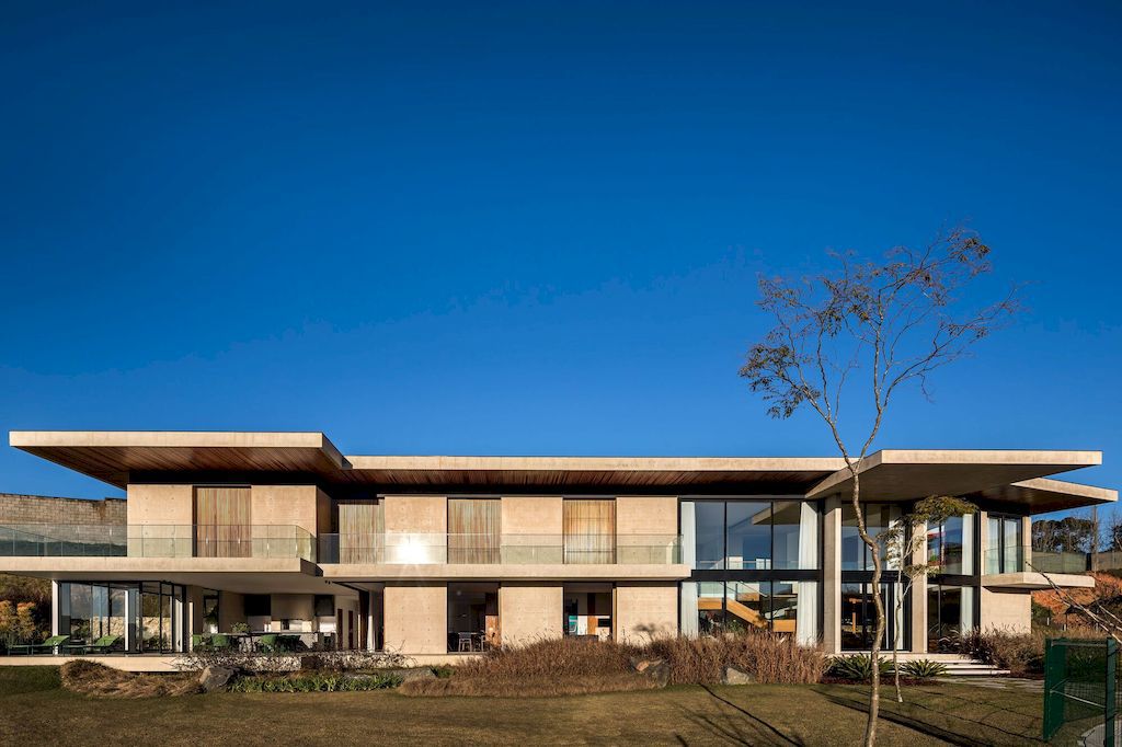 CRJ House with simple horizontal design by Sum Architecture 14