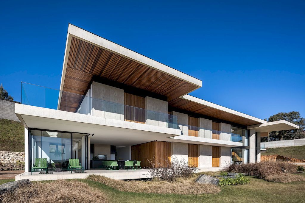 CRJ House with simple horizontal design by Sum Architecture 22