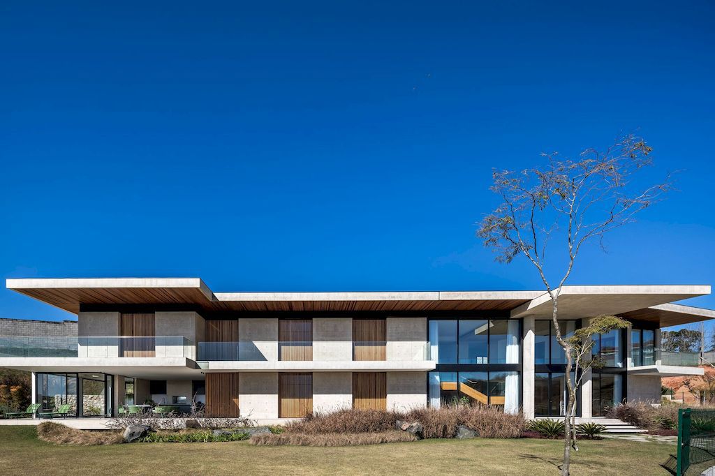 CRJ House with simple horizontal design by Sum Architecture 8