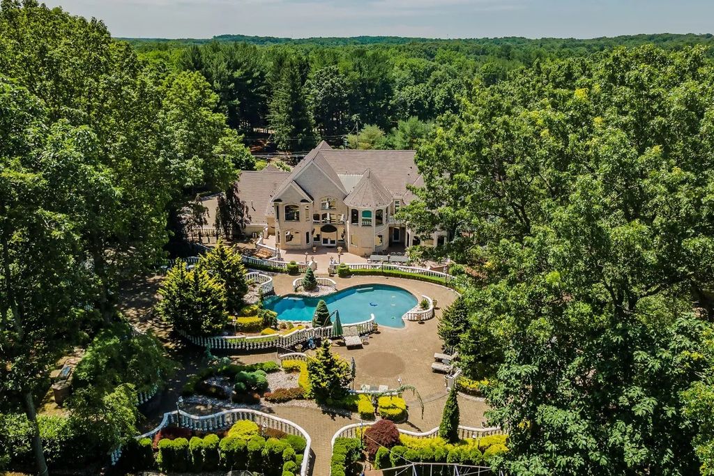 The Estate in Marlboro is a luxurious home with luxurious Eastern European design exuding excellence in architecture and craftsmanship now available for sale. This home located at 101 School Road, Marlboro, New Jersey; offering 06 bedrooms and 09 bathrooms with 1.87 acres of land.