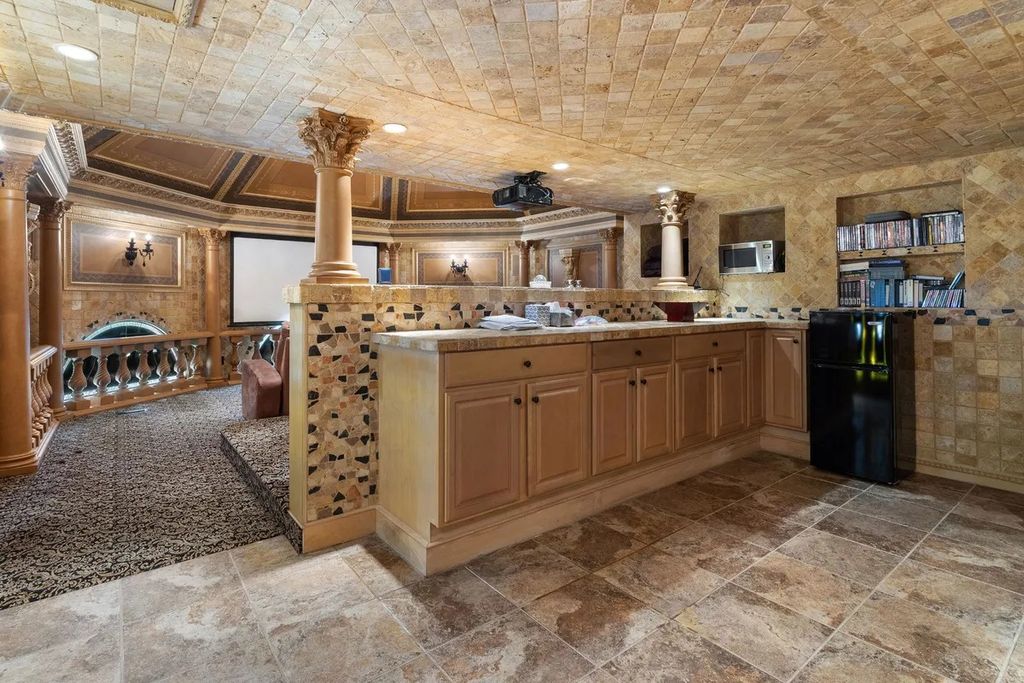 The Estate in Marlboro is a luxurious home with luxurious Eastern European design exuding excellence in architecture and craftsmanship now available for sale. This home located at 101 School Road, Marlboro, New Jersey; offering 06 bedrooms and 09 bathrooms with 1.87 acres of land.