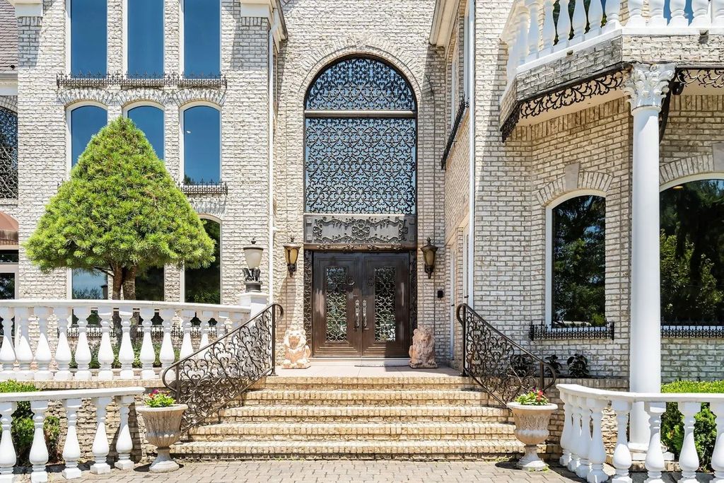 The Estate in Marlboro is a luxurious home with luxurious Eastern European design exuding excellence in architecture and craftsmanship now available for sale. This home located at 101 School Road, Marlboro, New Jersey; offering 06 bedrooms and 09 bathrooms with 1.87 acres of land.