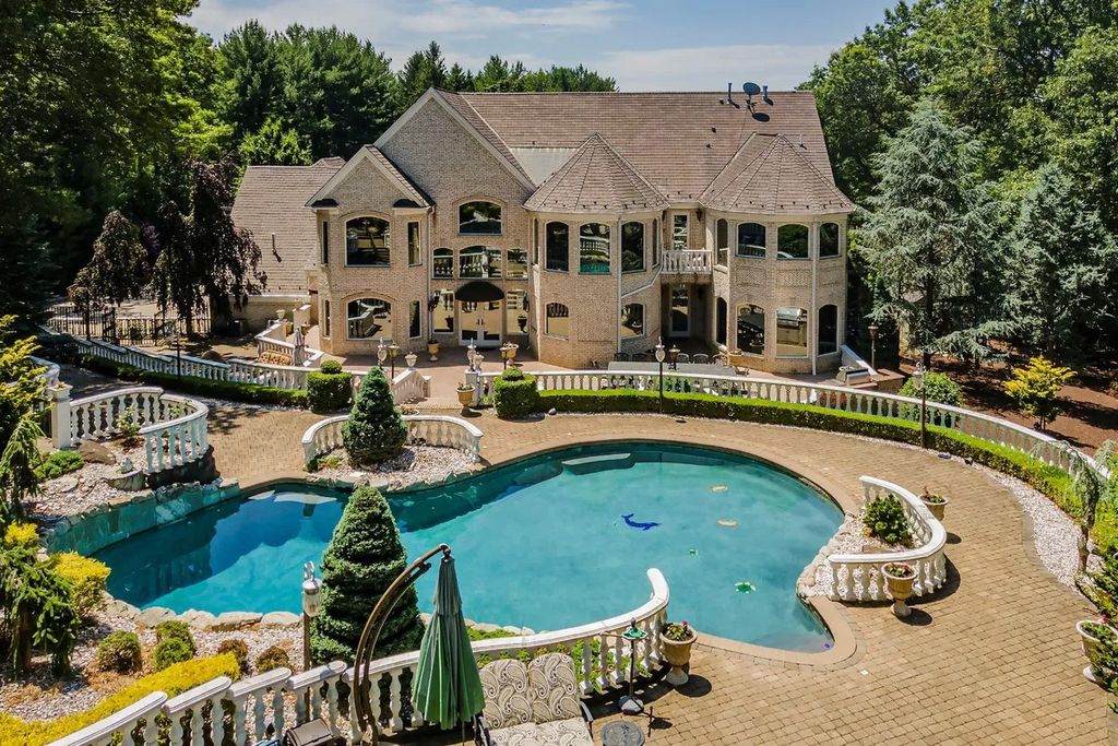 The Estate in Marlboro is a luxurious home with luxurious Eastern European design exuding excellence in architecture and craftsmanship now available for sale. This home located at 101 School Road, Marlboro, New Jersey; offering 06 bedrooms and 09 bathrooms with 1.87 acres of land.