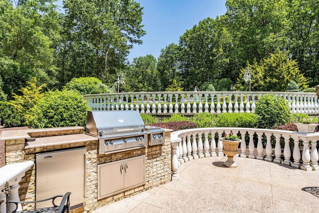 The Estate in Marlboro is a luxurious home with luxurious Eastern European design exuding excellence in architecture and craftsmanship now available for sale. This home located at 101 School Road, Marlboro, New Jersey; offering 06 bedrooms and 09 bathrooms with 1.87 acres of land.