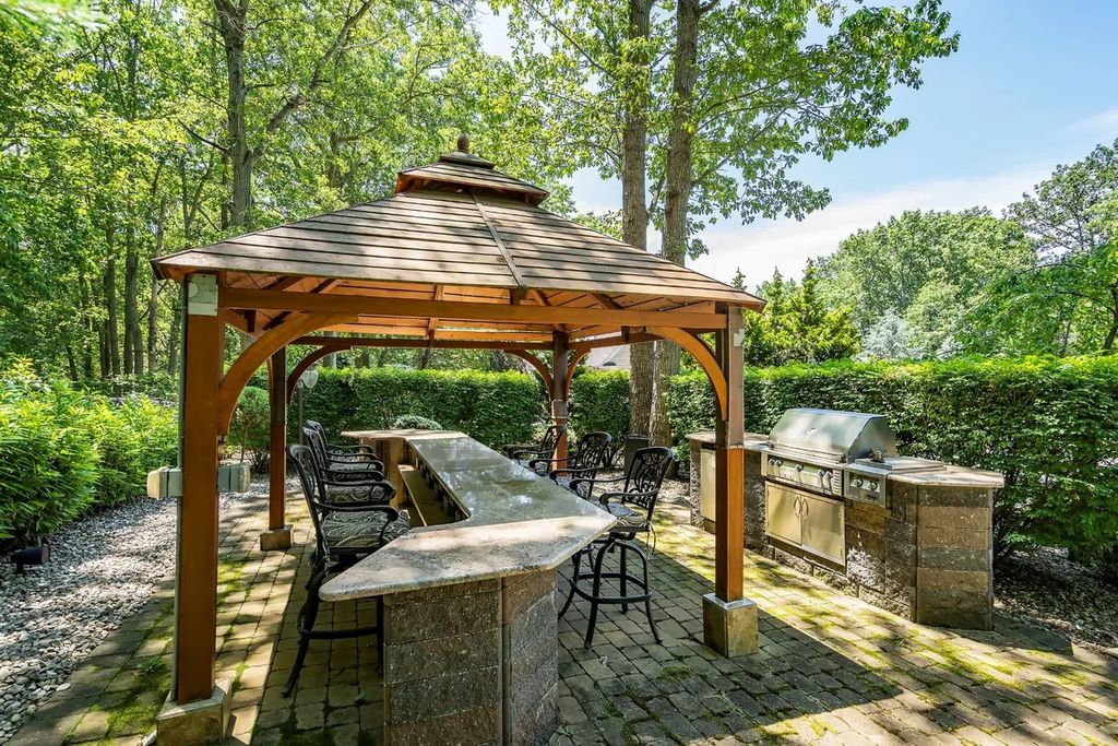 The Estate in Marlboro is a luxurious home with luxurious Eastern European design exuding excellence in architecture and craftsmanship now available for sale. This home located at 101 School Road, Marlboro, New Jersey; offering 06 bedrooms and 09 bathrooms with 1.87 acres of land.