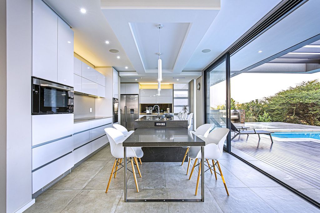 Fuchsia House with Contemporary Design by Metropole Architects 18