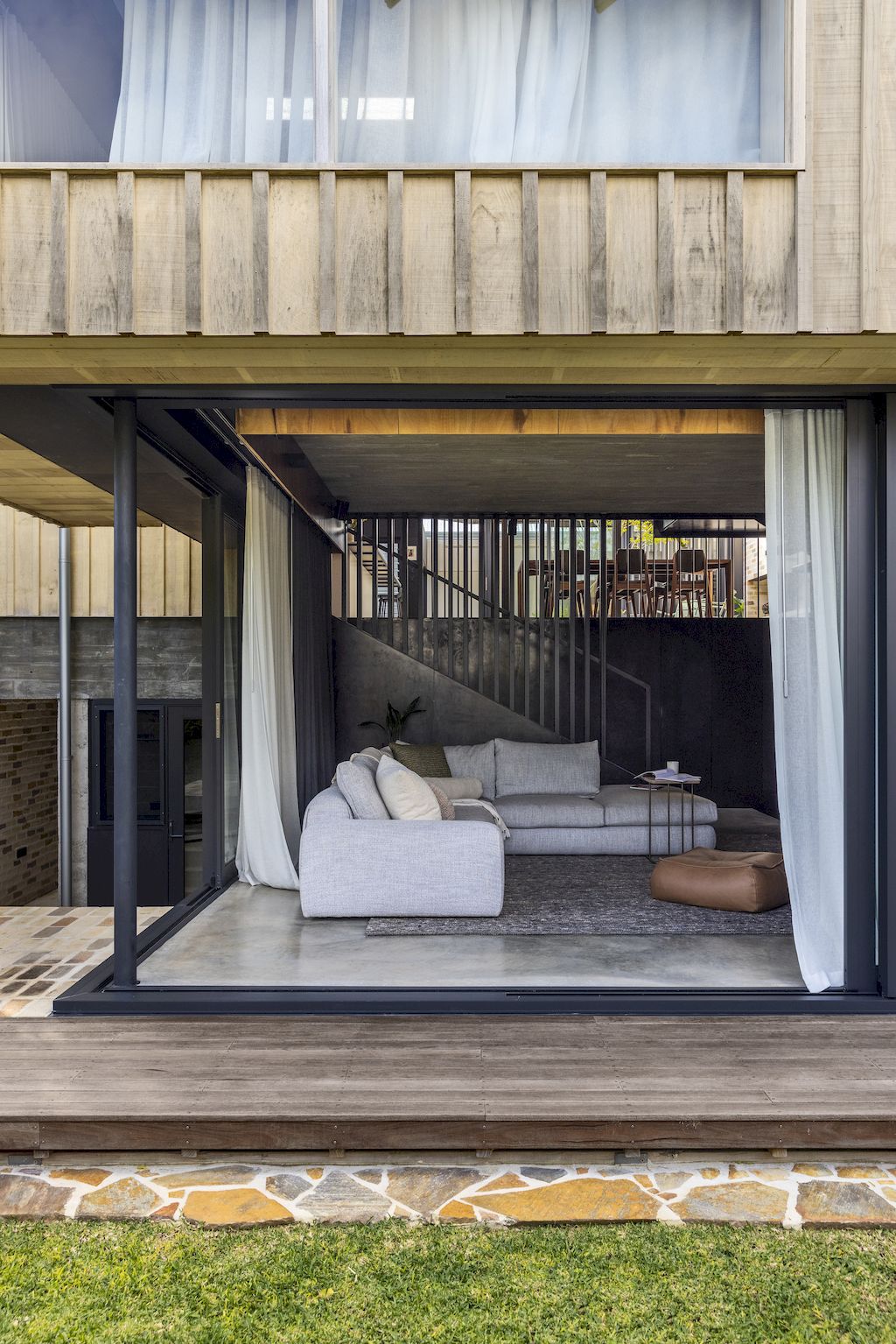 Higham Road House for spatial order flexibility sense by Philip Stejskal 10
