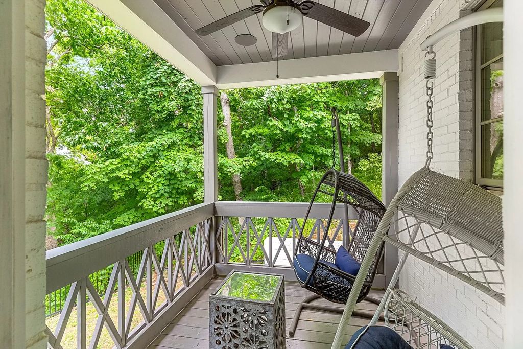 The Estate in Nashville features expansive living inclusive of chef’s kitchen, formal and informal entertainment spaces, now available for sale. This home located at 1609 Otter Creek Rd, Nashville, Tennessee