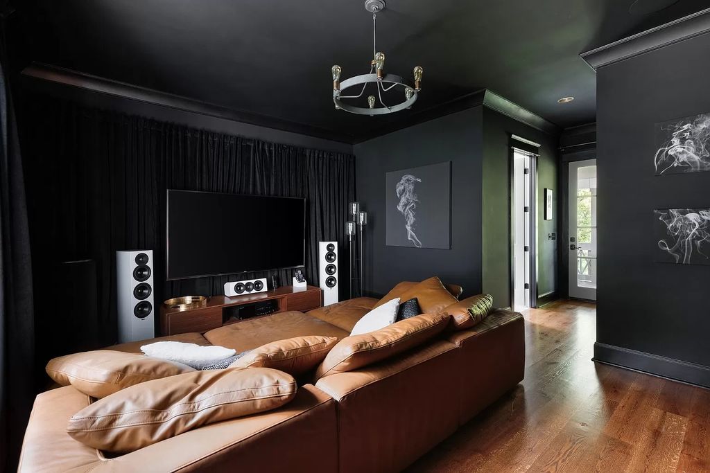 The Estate in Nashville features expansive living inclusive of chef’s kitchen, formal and informal entertainment spaces, now available for sale. This home located at 1609 Otter Creek Rd, Nashville, Tennessee