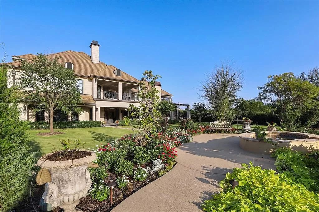 The Home in Southlake, a beautifully updated home with multiple outdoor living areas and balconies overlooking backyard paradise is now available for sale. This home located at 400 S White Chapel Blvd, Southlake, Texas