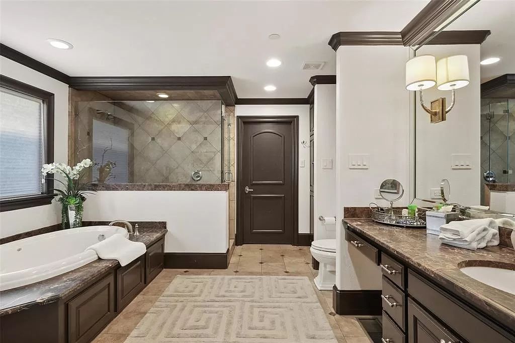 The Home in Southlake, a beautifully updated home with multiple outdoor living areas and balconies overlooking backyard paradise is now available for sale. This home located at 400 S White Chapel Blvd, Southlake, Texas