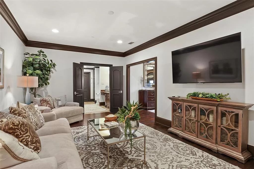 The Home in Southlake, a beautifully updated home with multiple outdoor living areas and balconies overlooking backyard paradise is now available for sale. This home located at 400 S White Chapel Blvd, Southlake, Texas