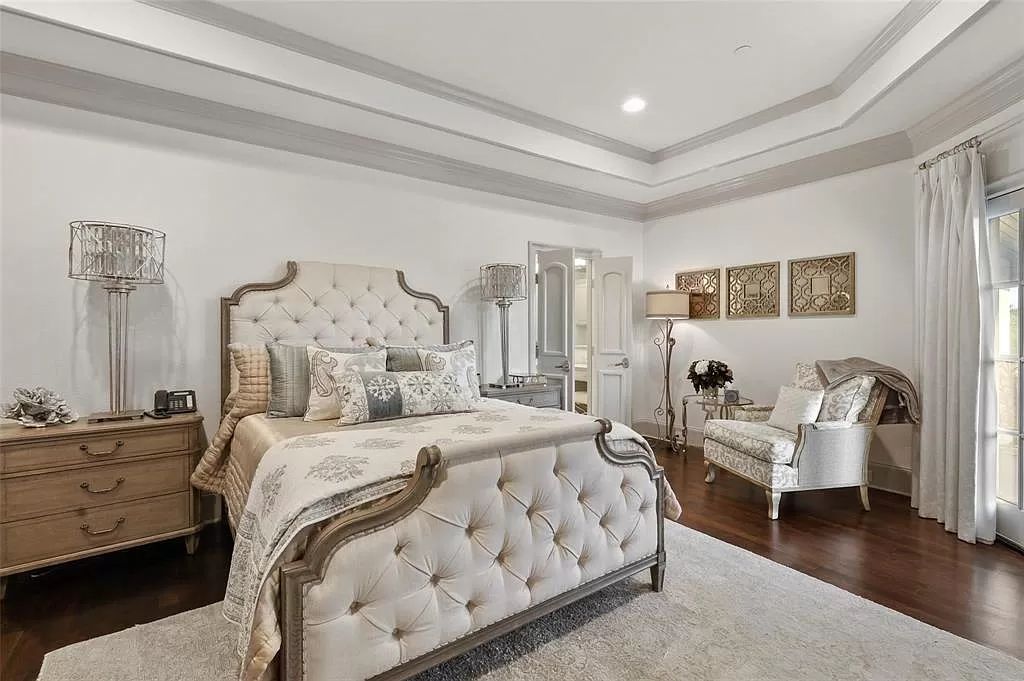 The Home in Southlake, a beautifully updated home with multiple outdoor living areas and balconies overlooking backyard paradise is now available for sale. This home located at 400 S White Chapel Blvd, Southlake, Texas