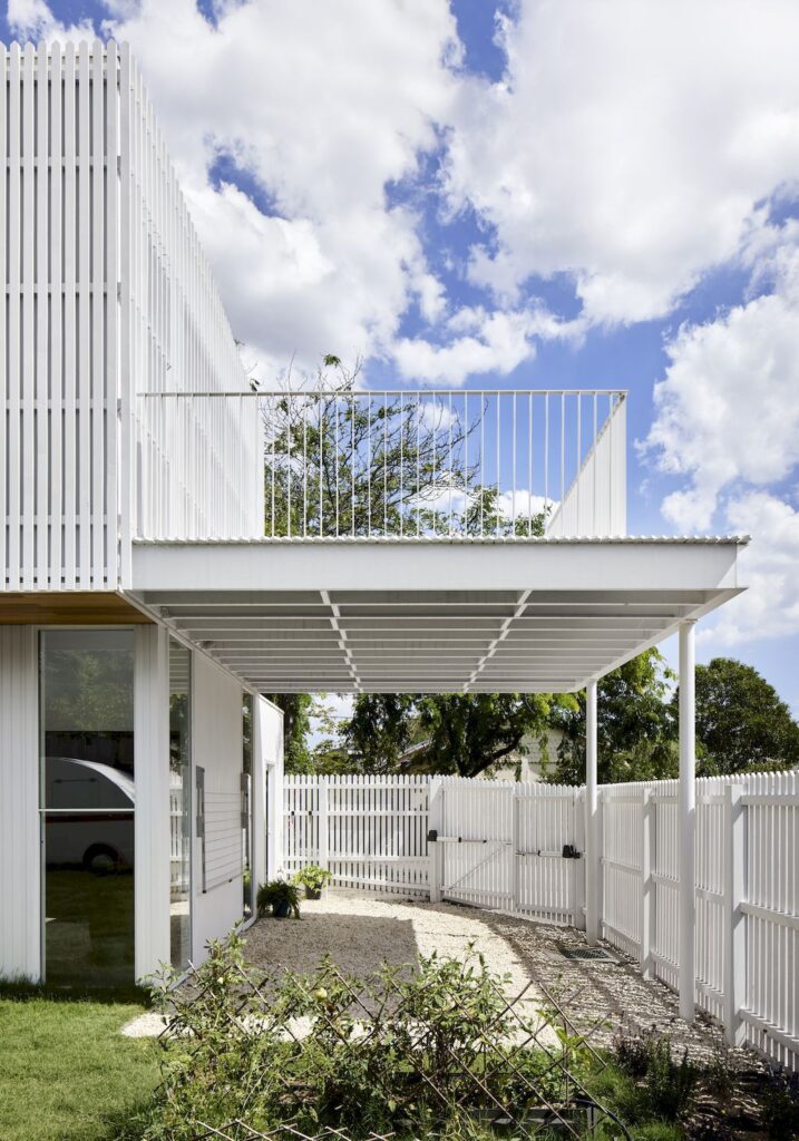 Picket House Northcote Home Clad In White Pickets by Austin Maynard 2