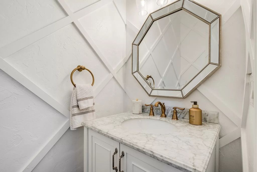 The Estate in Brentwood is a luxurious home fully fenced on 2.04 beautiful acres with a gated entry and fountain now available for sale. This home located at 305 Granny White Pike, Brentwood, Tennessee; offering 04 bedrooms and 06 bathrooms with 5,448 square feet of living spaces.