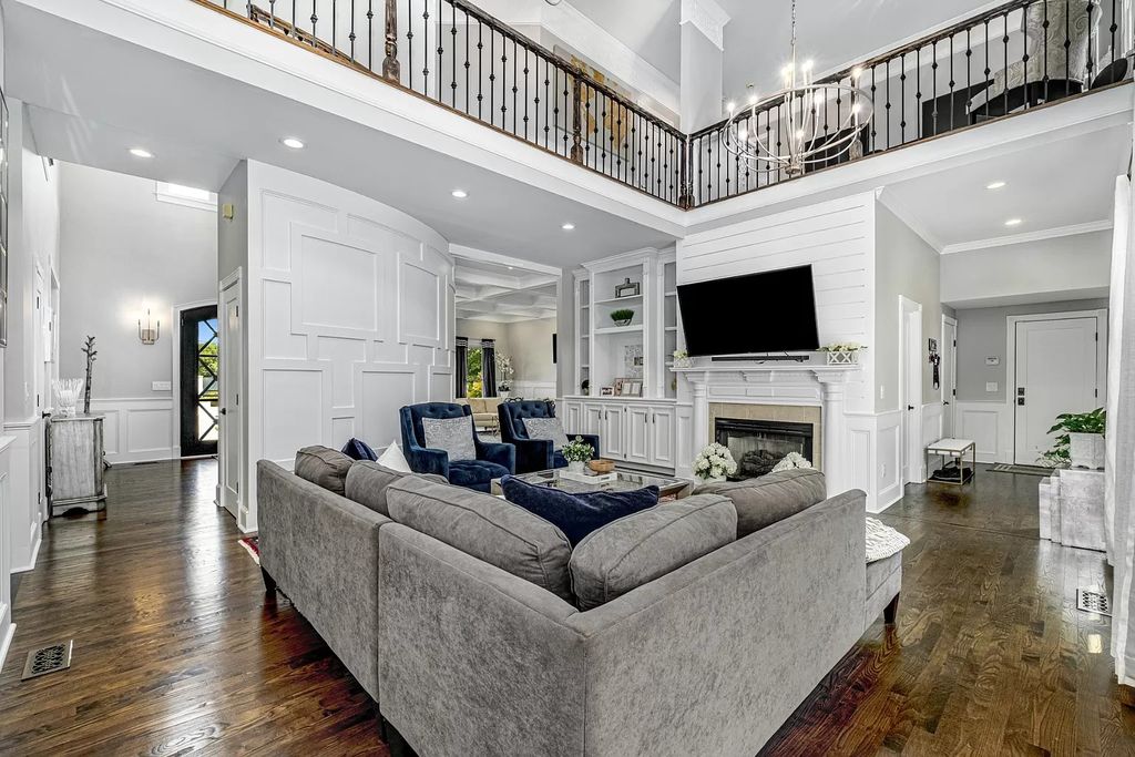 The Estate in Brentwood is a luxurious home fully fenced on 2.04 beautiful acres with a gated entry and fountain now available for sale. This home located at 305 Granny White Pike, Brentwood, Tennessee; offering 04 bedrooms and 06 bathrooms with 5,448 square feet of living spaces.