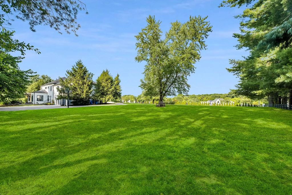 The Estate in Brentwood is a luxurious home fully fenced on 2.04 beautiful acres with a gated entry and fountain now available for sale. This home located at 305 Granny White Pike, Brentwood, Tennessee; offering 04 bedrooms and 06 bathrooms with 5,448 square feet of living spaces.