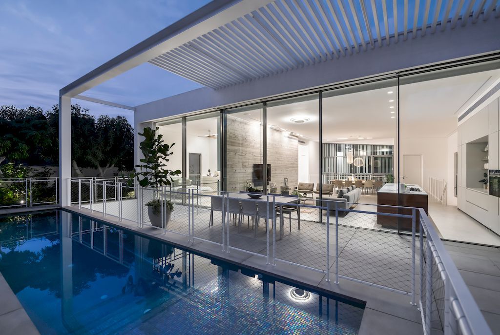 Ramat Hen Residence in Israel by Neuman Hayner Architects 14