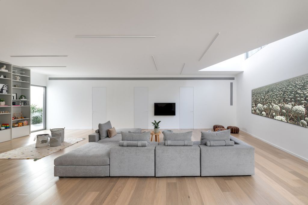 Ramat Hen Residence in Israel by Neuman Hayner Architects 6