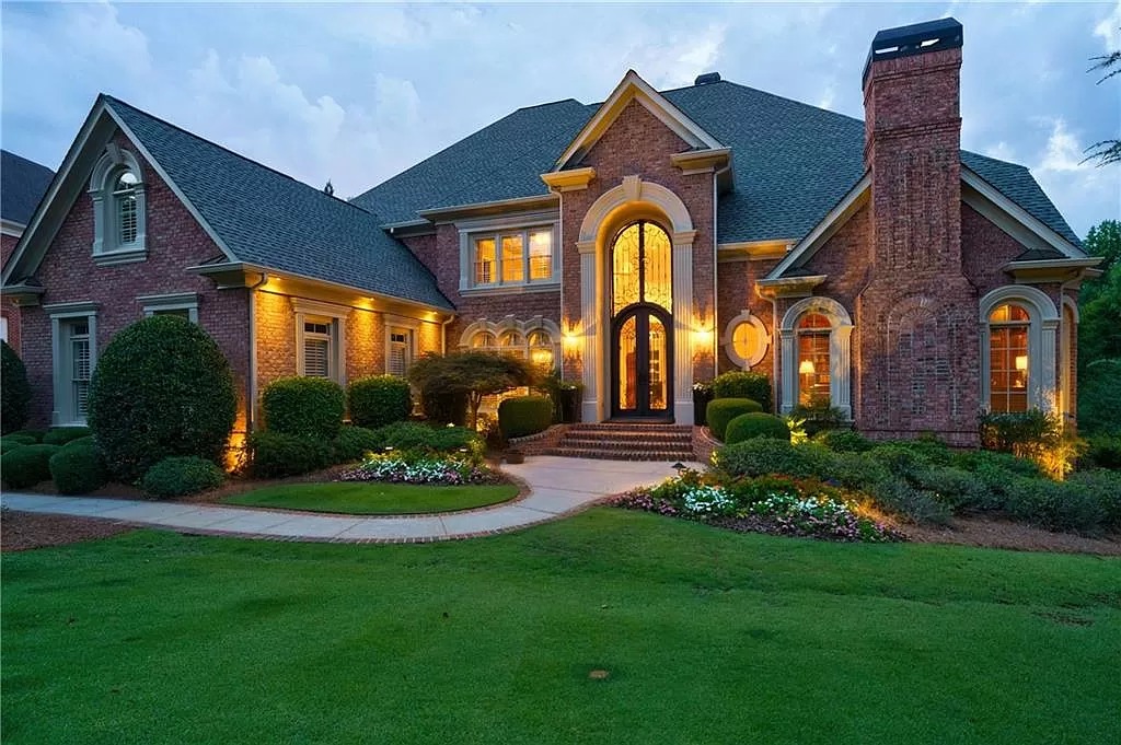 The Estate in Duluth is a luxurious home exuding artfully planned interior now available for sale. This home located at 2681 Lovejoy Cir, Duluth, Georgia; offering 06 bedrooms and 08 bathrooms with 10,886 square feet of living spaces.