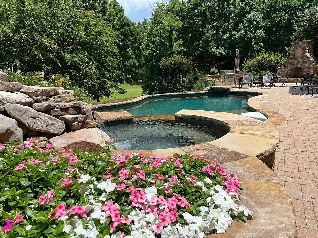 The Estate in Duluth is a luxurious home exuding artfully planned interior now available for sale. This home located at 2681 Lovejoy Cir, Duluth, Georgia; offering 06 bedrooms and 08 bathrooms with 10,886 square feet of living spaces.
